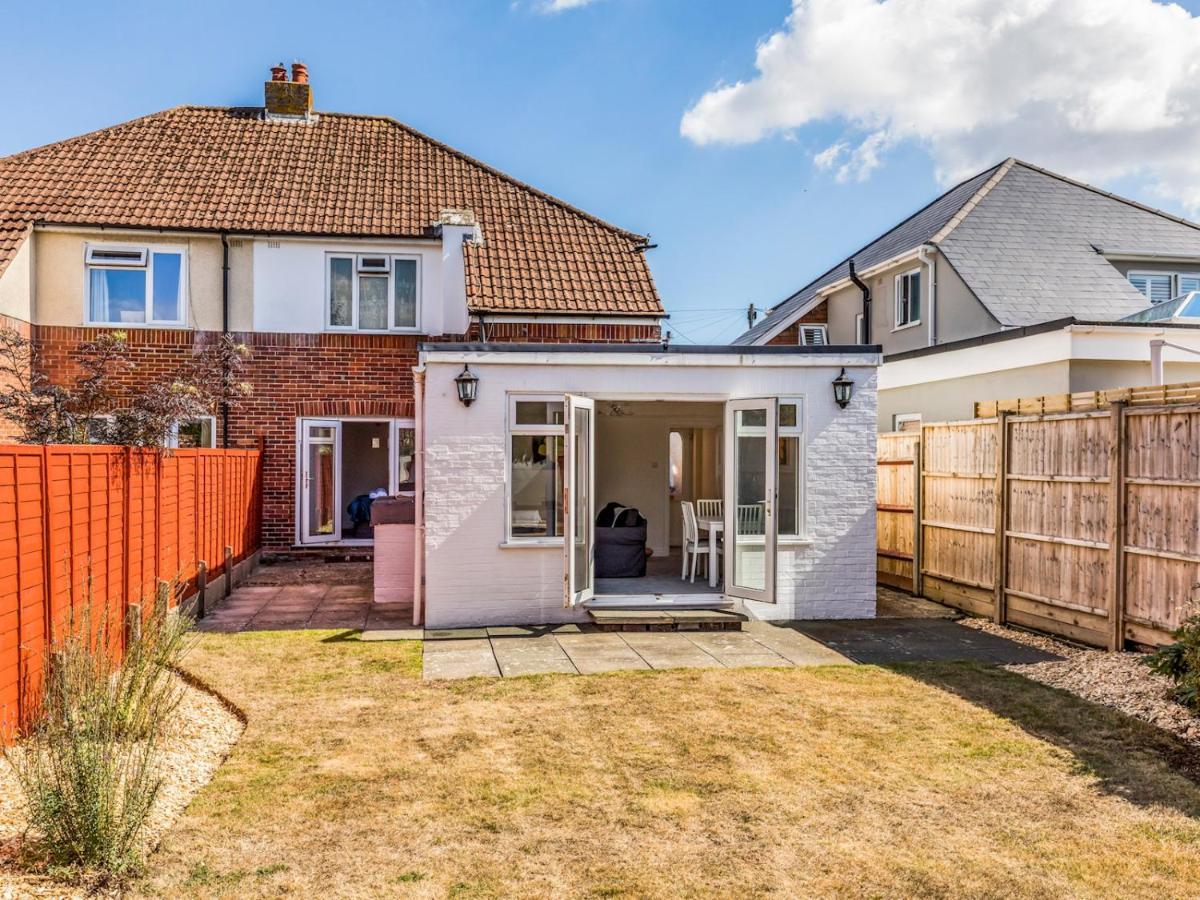 Pass The Keys Lovely Ground Floor Flat With Large Garden Chichester Exterior photo