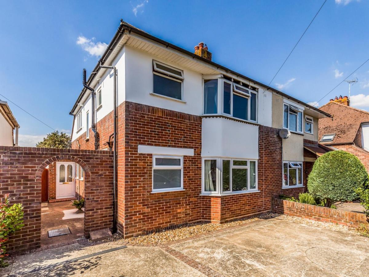 Pass The Keys Lovely Ground Floor Flat With Large Garden Chichester Exterior photo